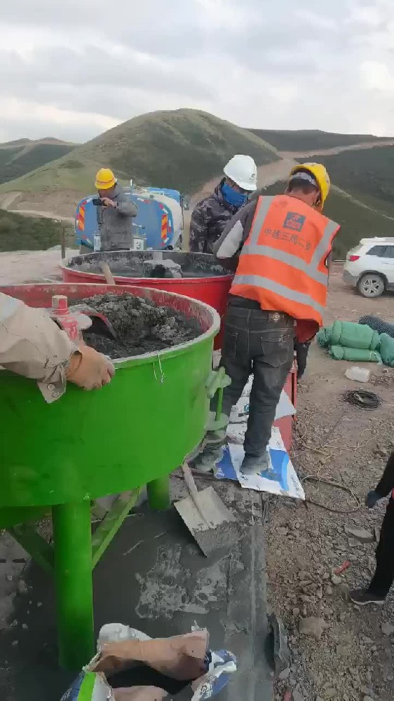 ※環(huán)氧樹脂灌漿料是由什么材料組成的