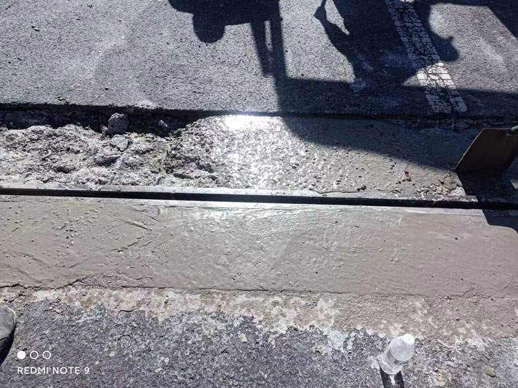 橋梁公路伸縮縫養(yǎng)護(hù)時需要注意哪些細(xì)節(jié)